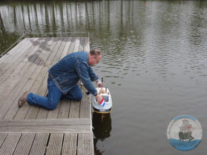 Erstes Wassern der frisch getauften Tramp