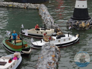 Oli mit seinem Rennboot